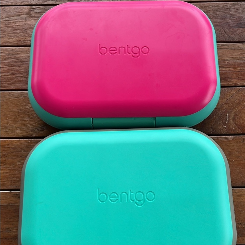 Bentgo Pink and Teal Lunch Boxes